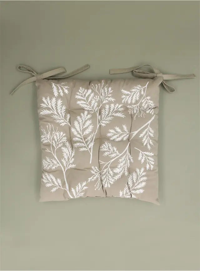 Gisela Graham 2 x Taupe Embroidered Fern Seatpad w Ties