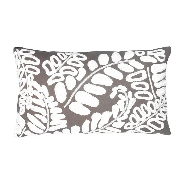 Gisela Graham 2 x Grey & White Crewel Work Rect. Cushion w Pad